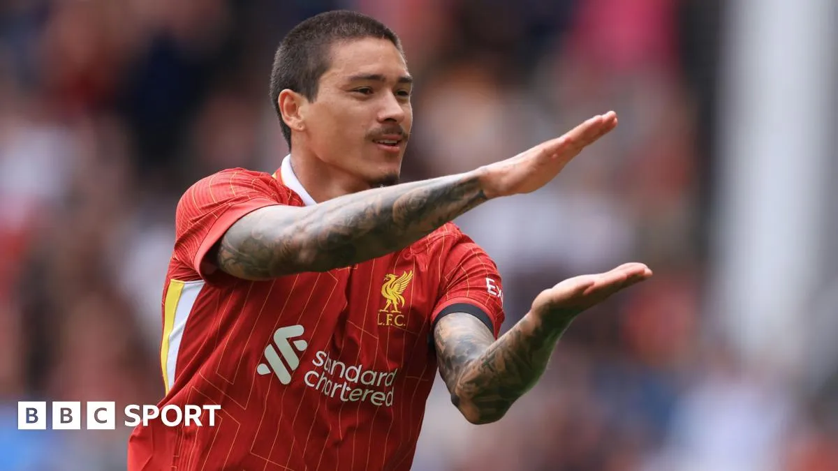 Pemain dan penggemar Liverpool mengenang Jota di laga persahabatan emosional Preston - seperti yang terjadi
