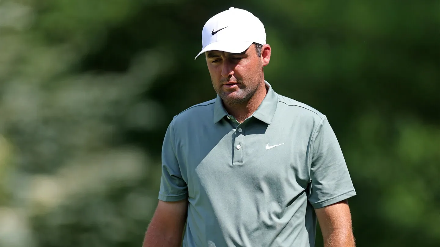 Scottie Scheffler Memulai Ronde Ketiga dengan Triple Bogey dan Merosot di Papan Peringkat Travelers